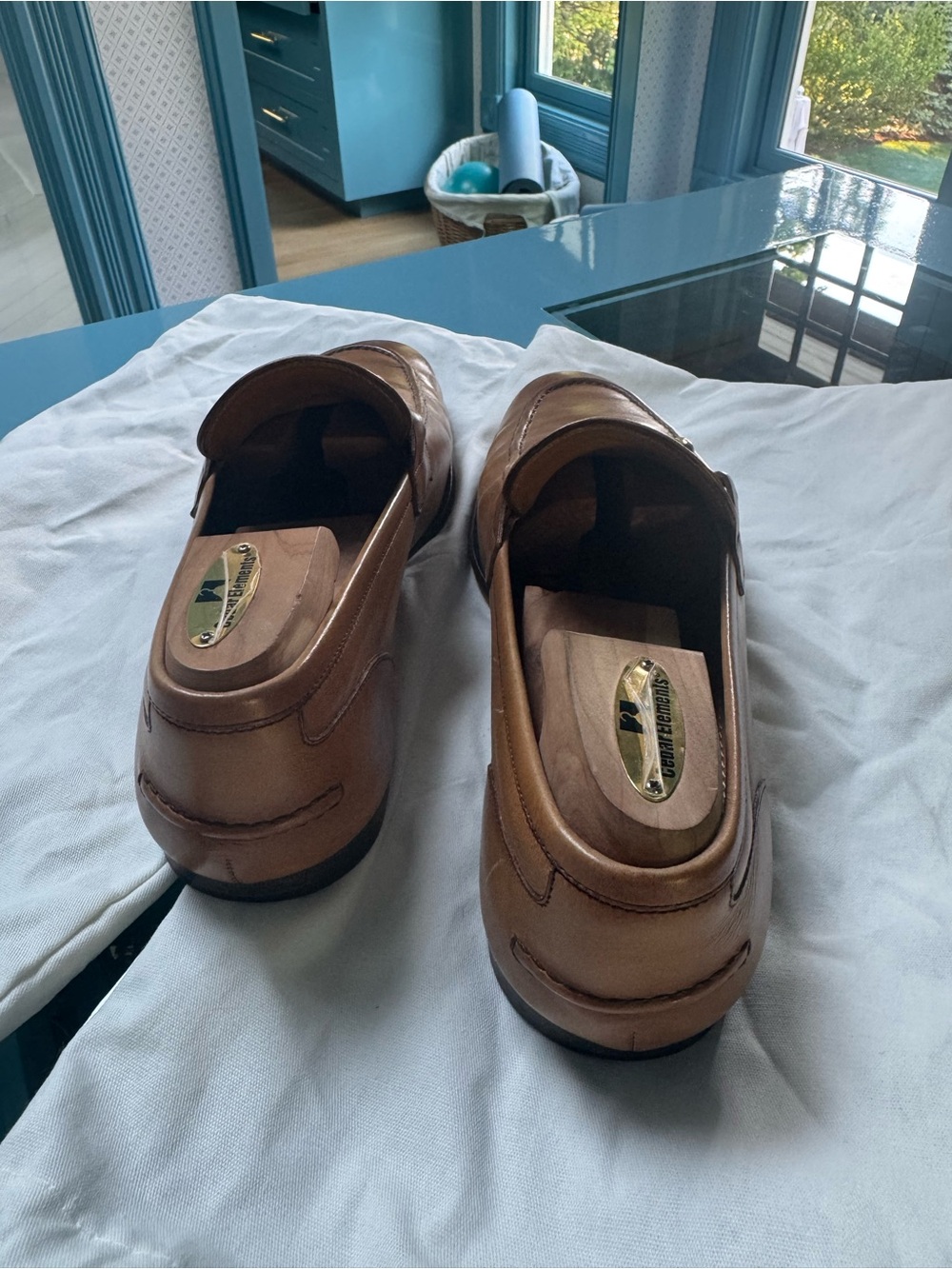 Gucci Tan Leather Horsebit Slip-On Loafers - Picture 3 of 7